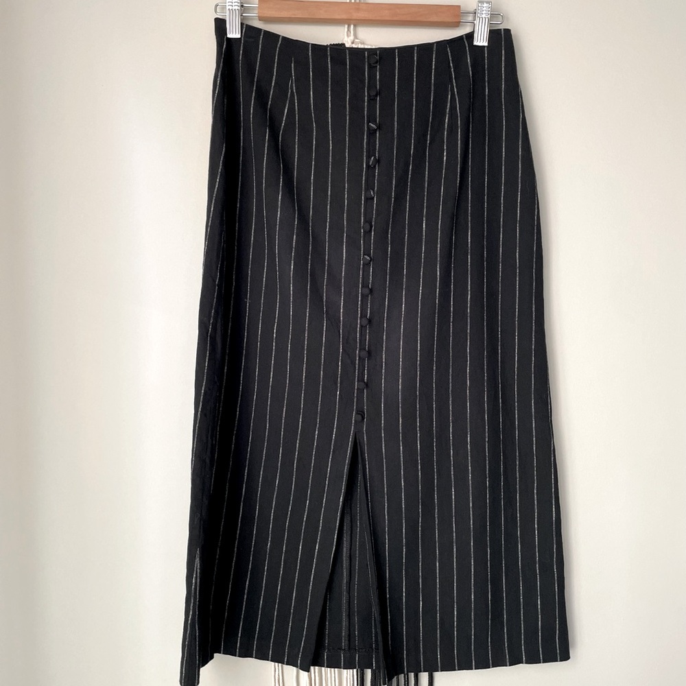 Banana Linen Blend Skirt